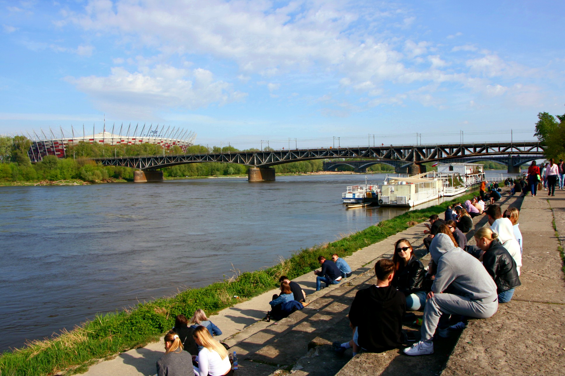 Afterward, you can go for a walk in Warsaw, in the picturesque surroundings.